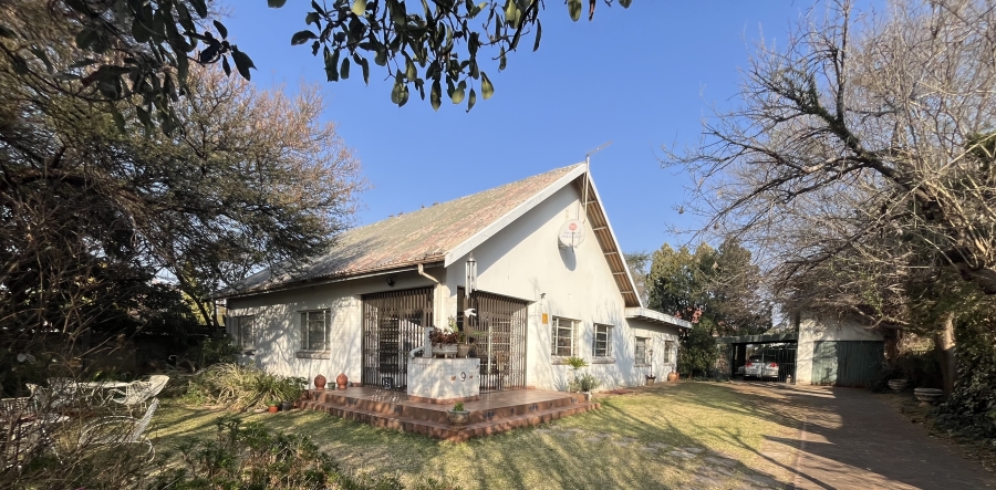 4 Bedroom Property for Sale in Potchefstroom North West
